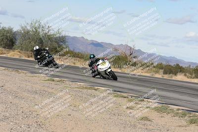 media/Nov-16-2025-Race Pace (Sun) [[8c5fa54630]]/Verified Riders/4-Turn 3 Inside (1050am)/